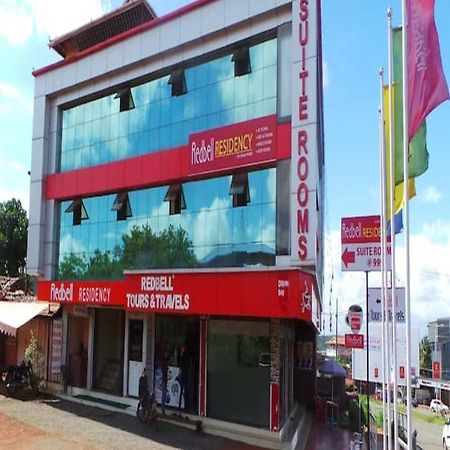 Redbell Suites Residency Kondotty Екстер'єр фото